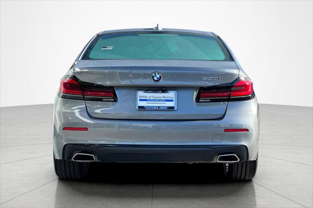 Used 2023 BMW 530i w/ Convenience Package image 4