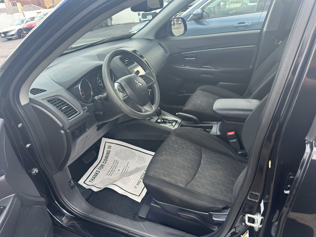 Used 2023 Mitsubishi Outlander Sport ES image 10