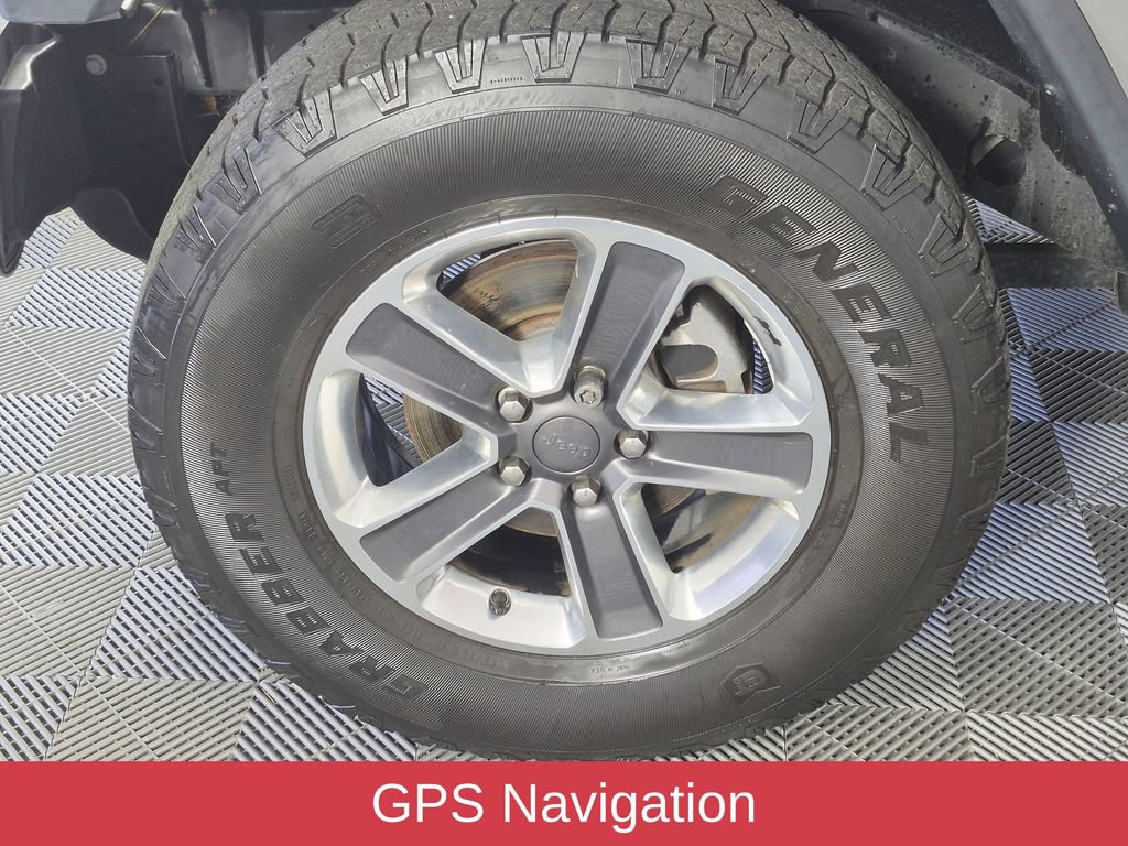 Used 2019 Jeep Wrangler Unlimited Sahara AWD/4WD image 8