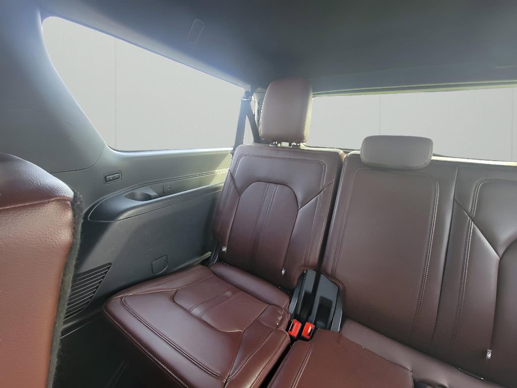 Used 2024 Ford Expedition Max Limited image 32