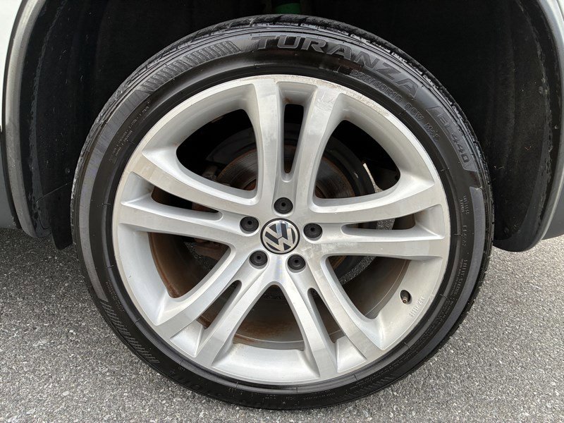 Used 2016 Volkswagen Tiguan SEL image 17