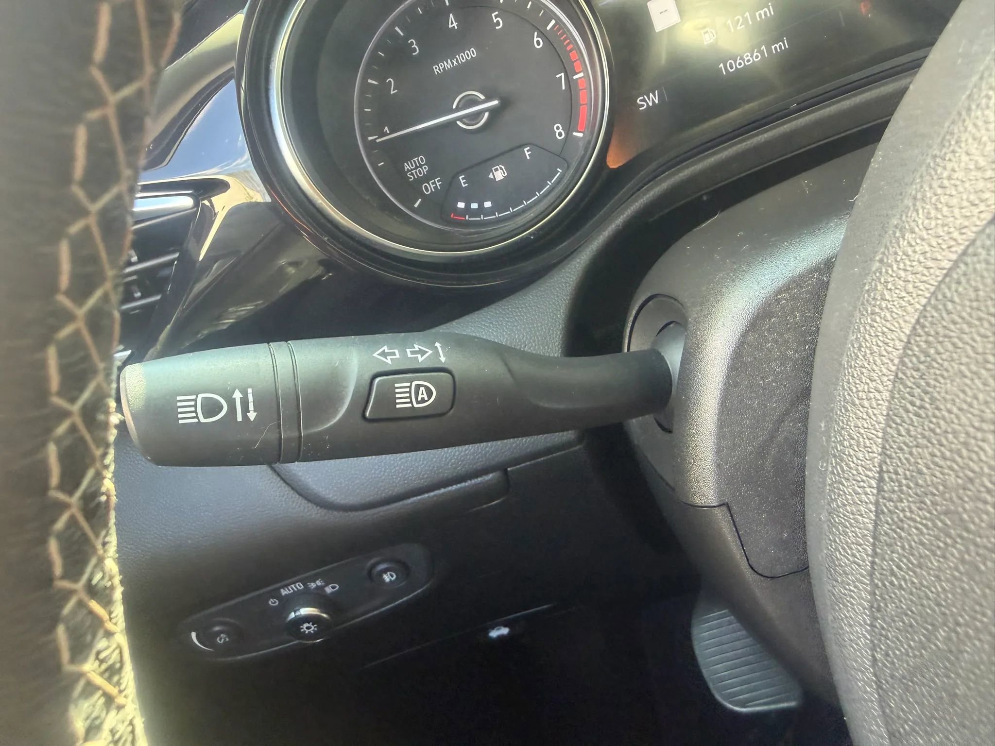Used 2020 Buick Encore GX Select w/ Experience Buick Package FWD image 16