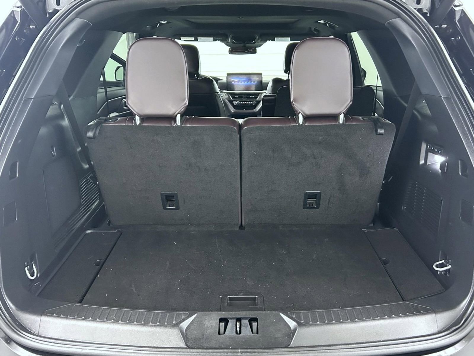 Used 2025 Ford Explorer Platinum w/ LUX Leather Package image 23