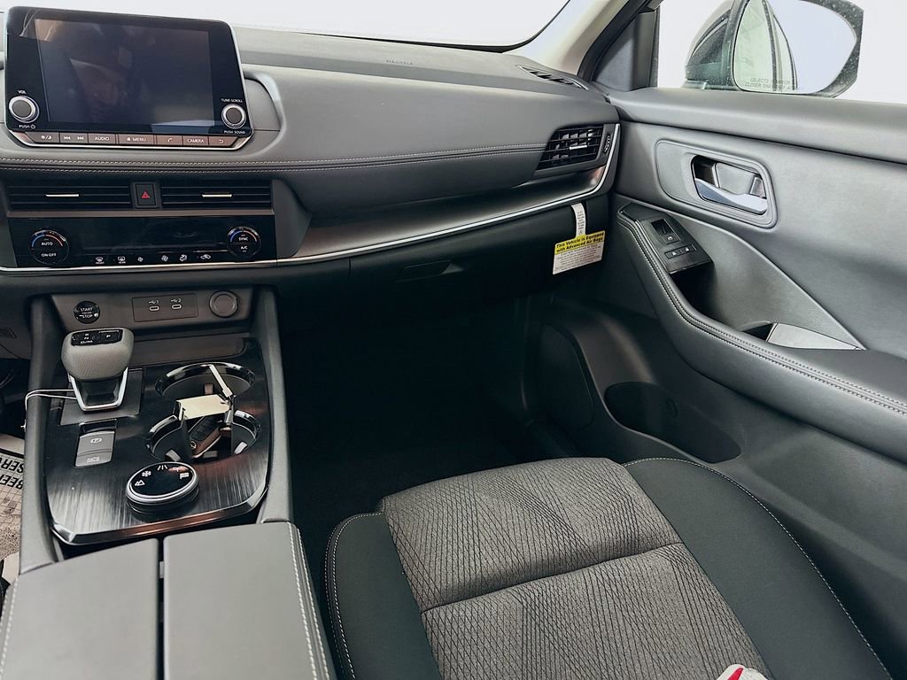 New 2026 Nissan Rogue SV image 29