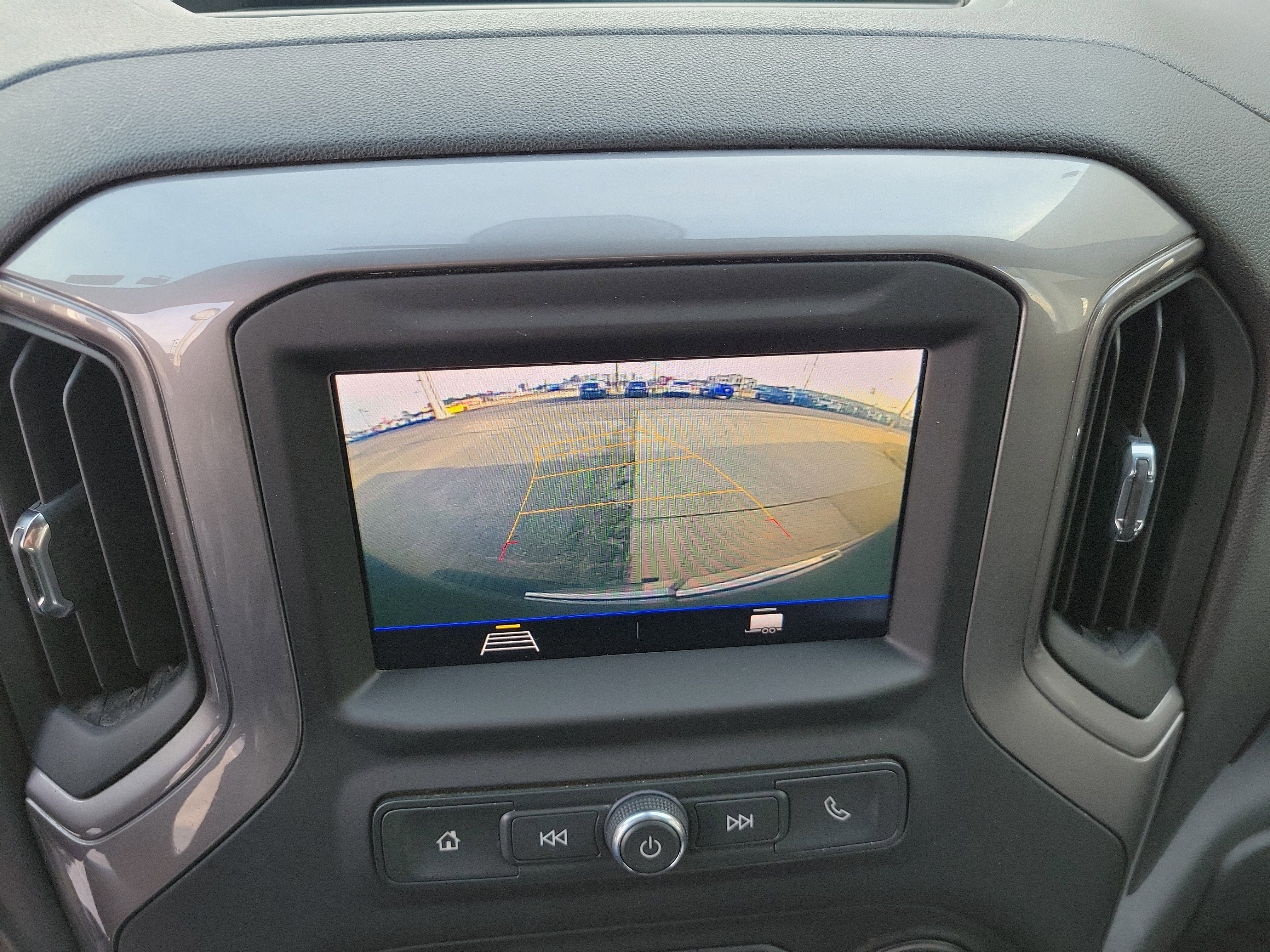 Used 2022 Chevrolet Silverado 1500 Custom w/ Safety Confidence Package image 10