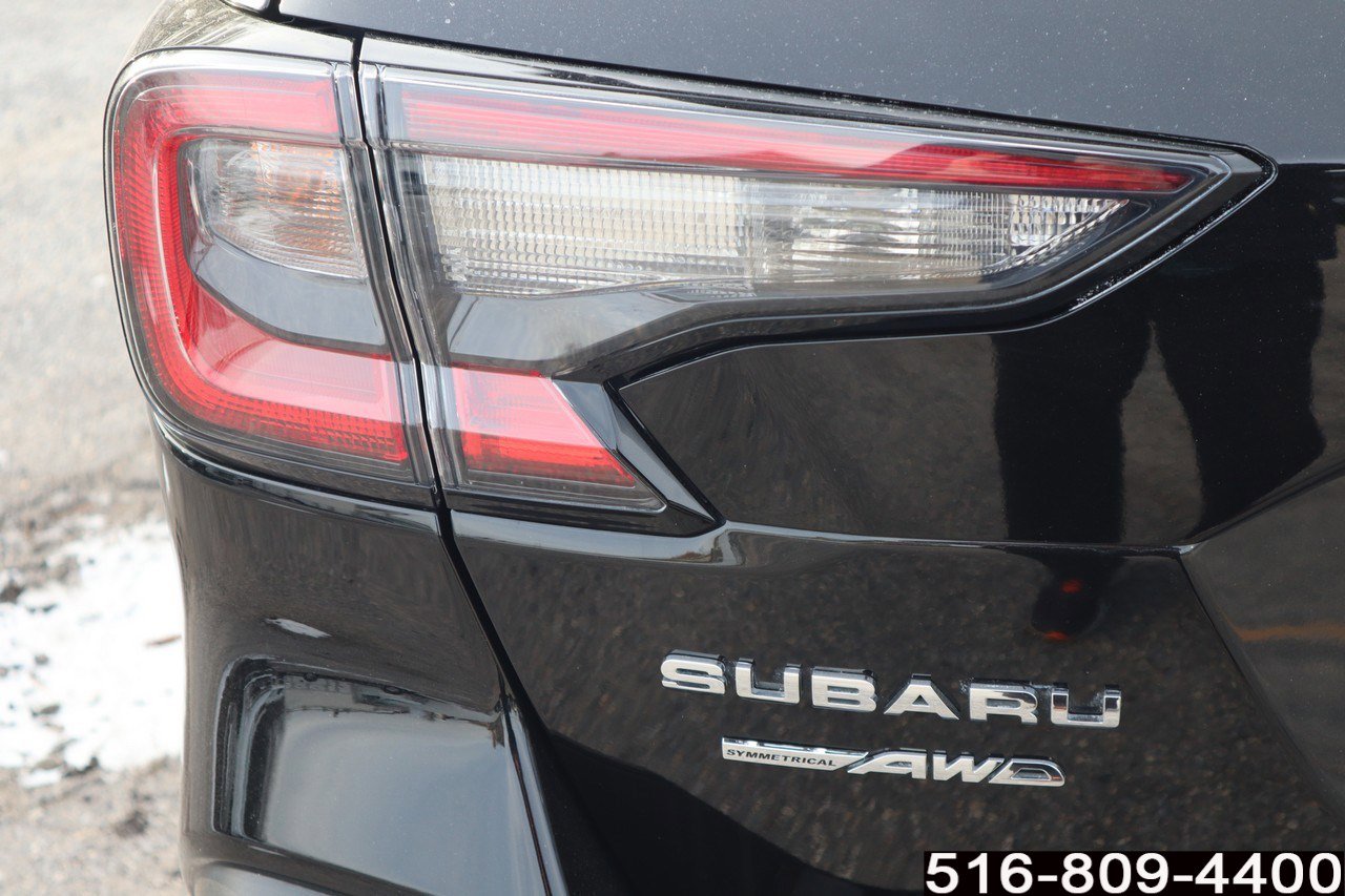 Used 2023 Subaru Outback Premium image 34