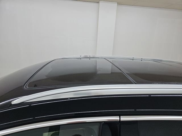 Used 2021 Cadillac XT5 Premium Luxury AWD/4WD image 4