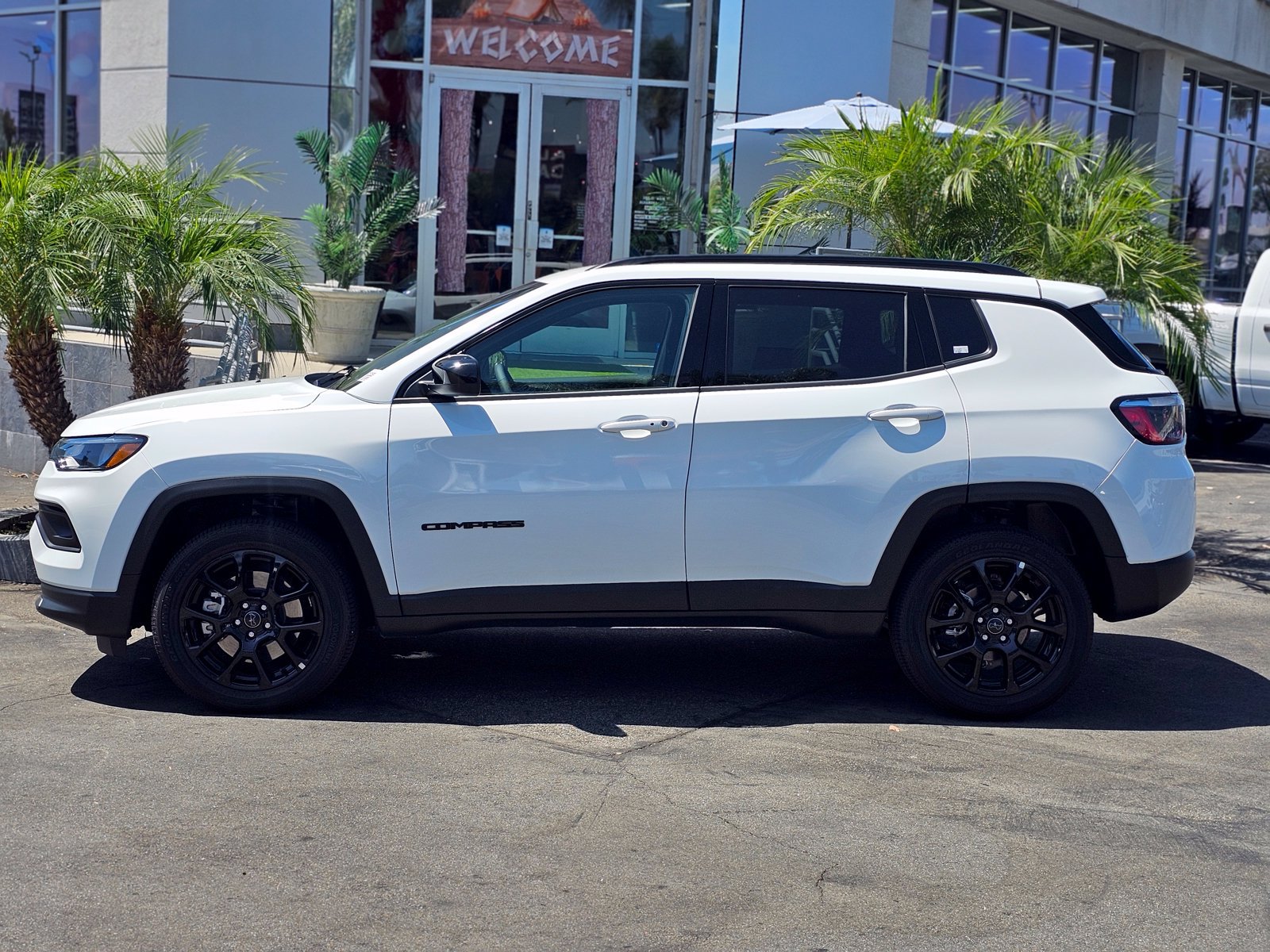 New 2026 Jeep Compass Latitude AWD/4WD image 5