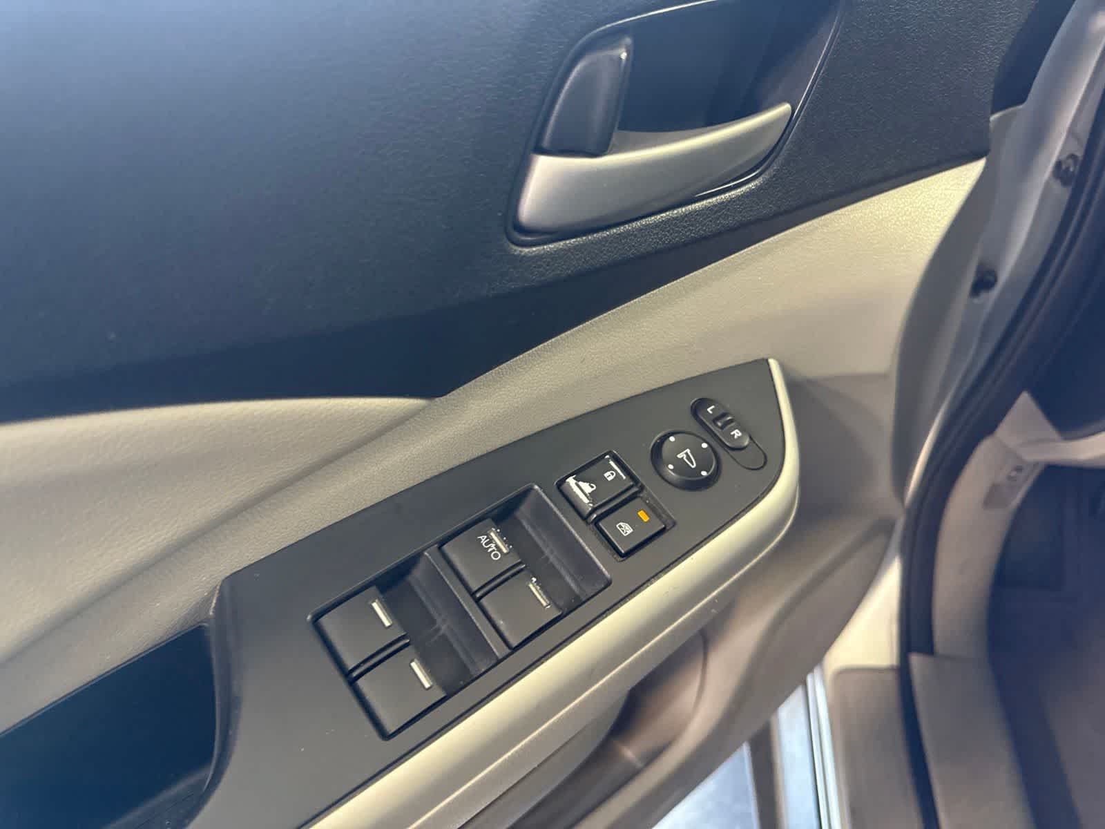 Used 2012 Honda CR-V EX-L image 18
