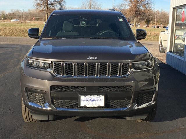 Used 2024 Jeep Grand Cherokee L Laredo w/ Luxury Tech Group I image 4