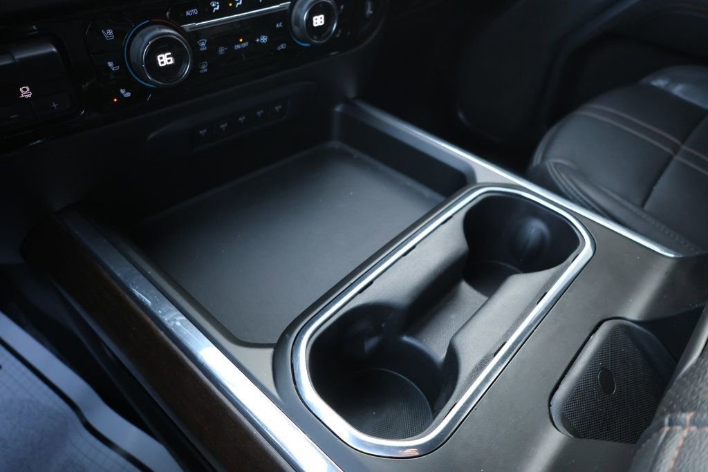 Used 2024 Chevrolet Silverado 3500 High Country w/ High Country Premium Package image 16