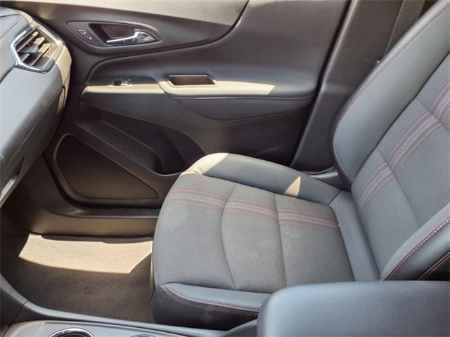 Used 2023 Chevrolet Equinox RS image 24