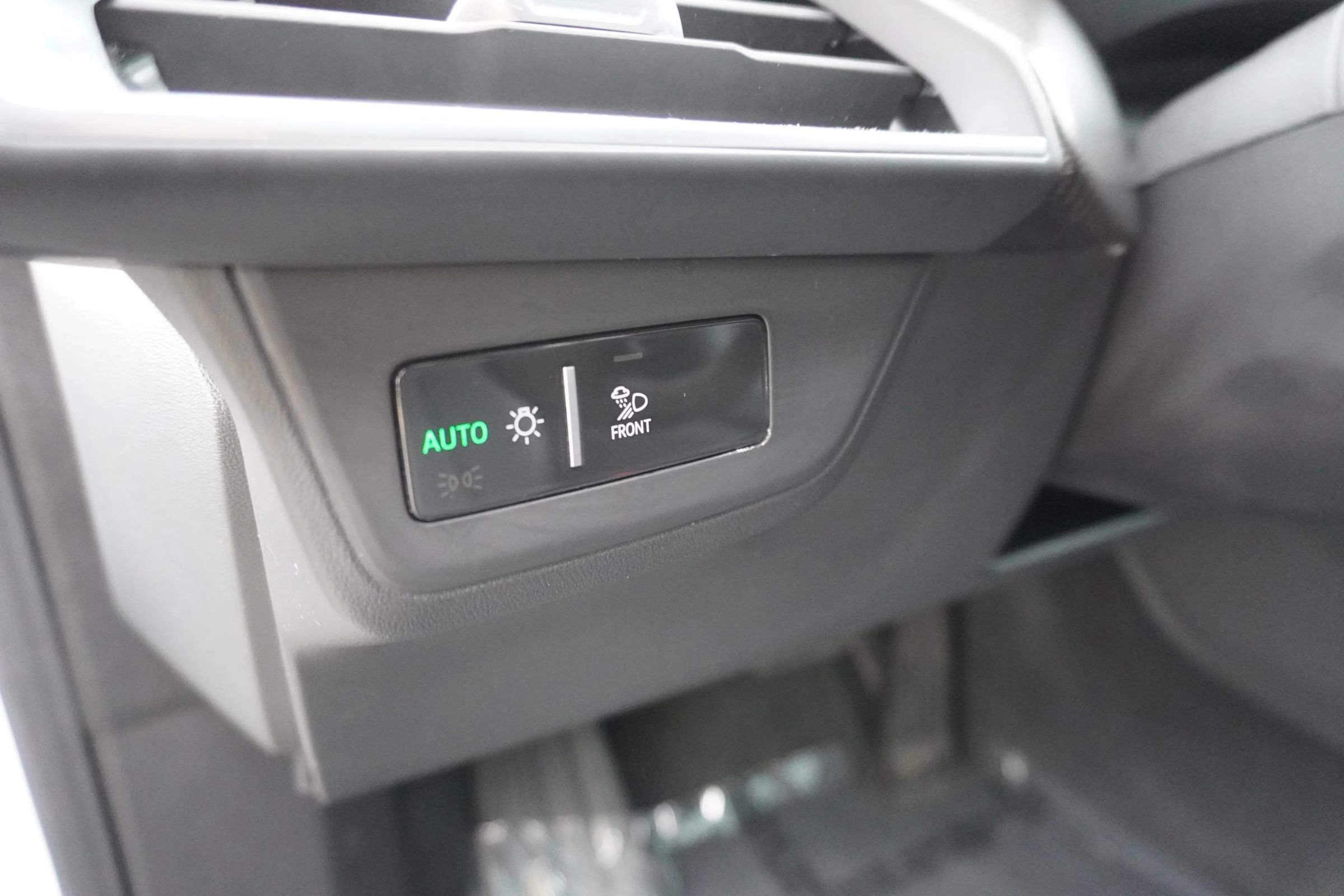 Used 2022 Audi e-tron GT Premium Plus AWD/4WD image 26