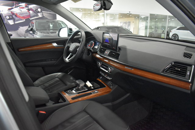 Used 2023 Audi Q5 2.0T Premium w/ Convenience Package AWD/4WD image 22