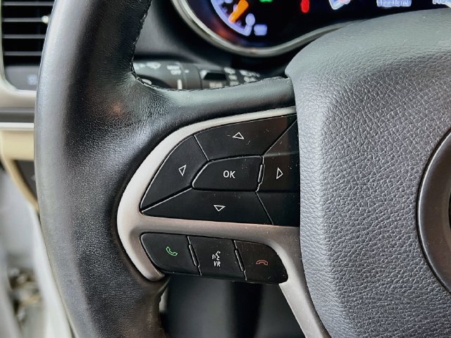 Used 2019 Jeep Grand Cherokee Limited AWD/4WD image 13