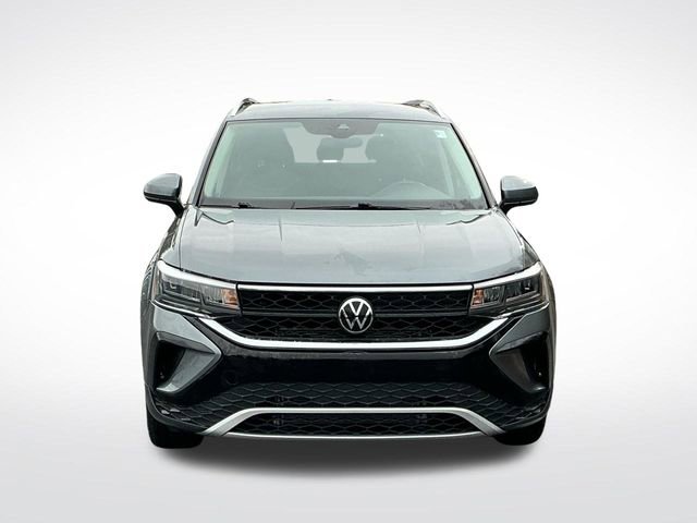 Used 2024 Volkswagen Taos SE image 10