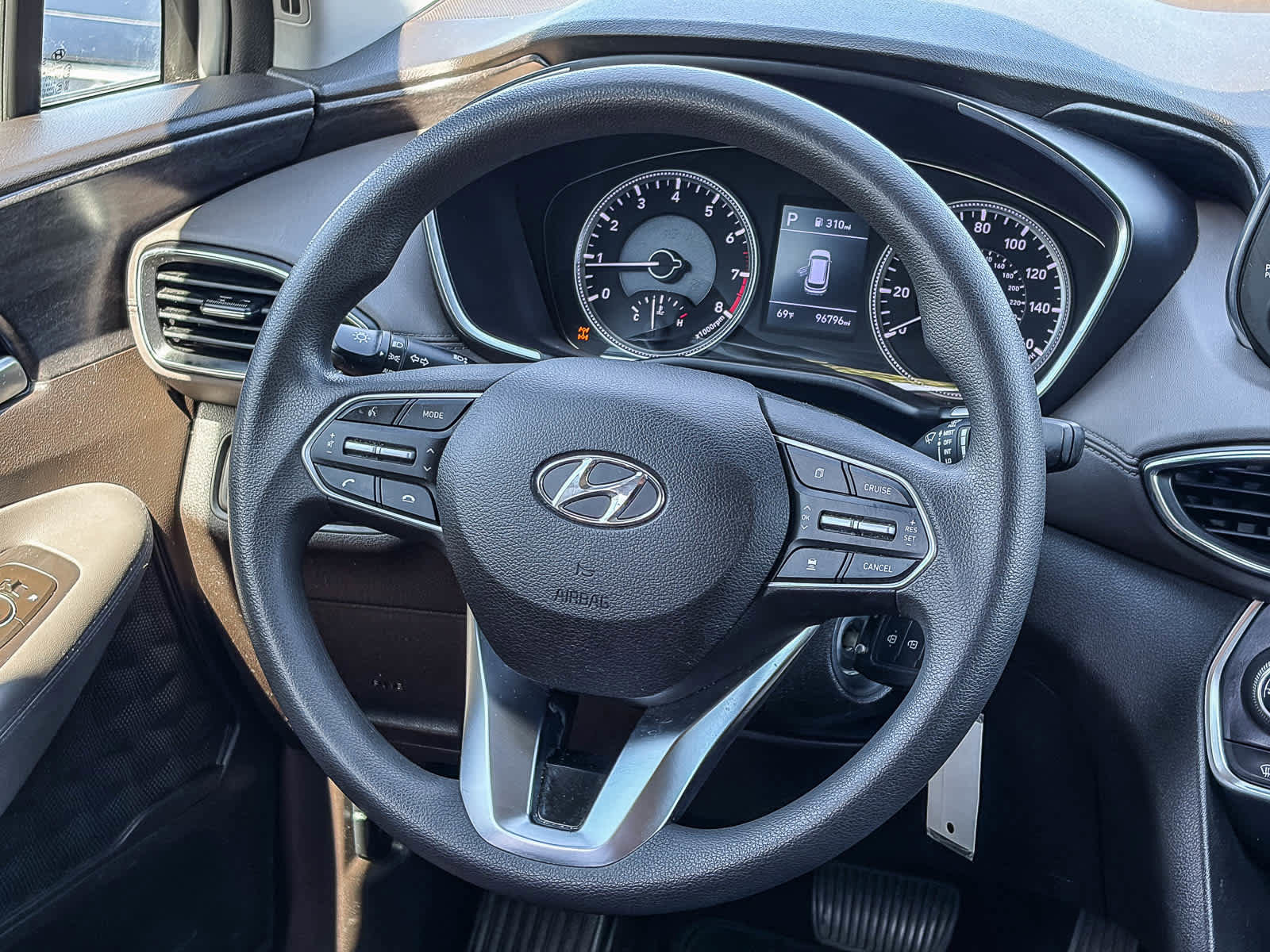 Used 2020 Hyundai Santa Fe SE AWD/4WD image 12