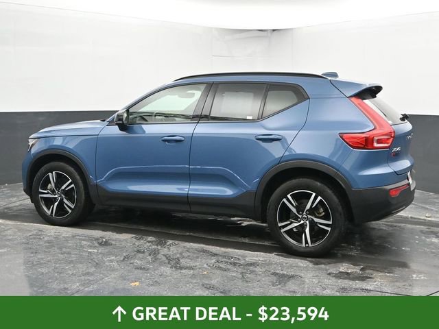 Used 2024 Volvo XC40 B5 Core image 7