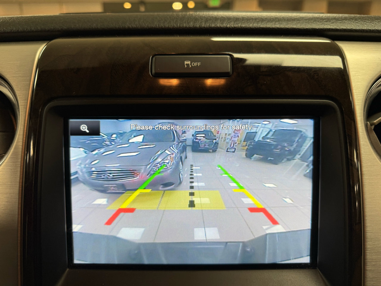 Used 2014 Ford F150 Platinum image 19