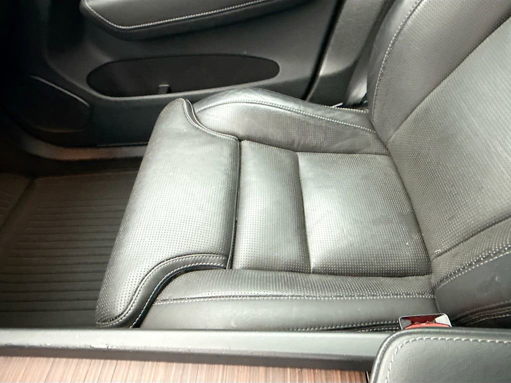 Used 2023 Volvo XC60 B5 Ultimate w/ Protection Package Premier image 22