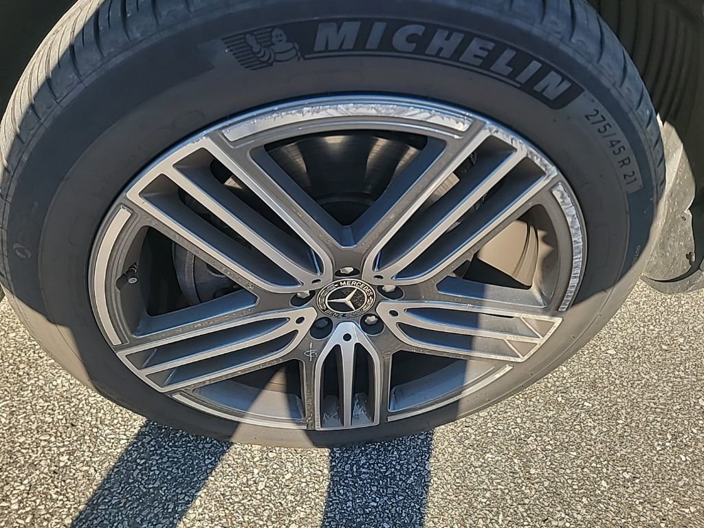 Used 2025 Mercedes-Benz GLS 450 4MATIC image 15