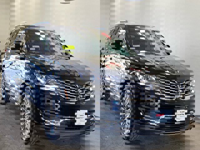 Used 2018 Lincoln MKX Reserve w/ Lincoln MKX Climate Package image 2