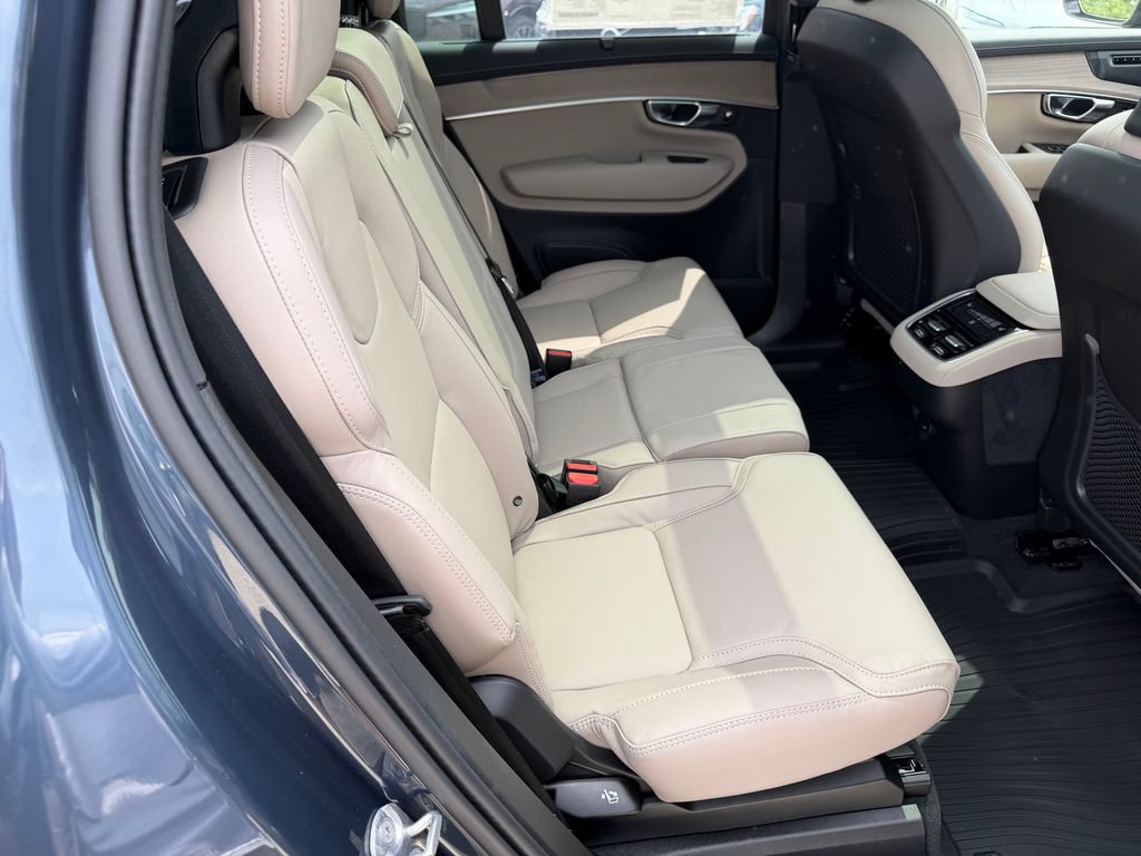 New 2026 Volvo XC90 B6 Ultra w/ Protection Package Premier AWD/4WD image 11