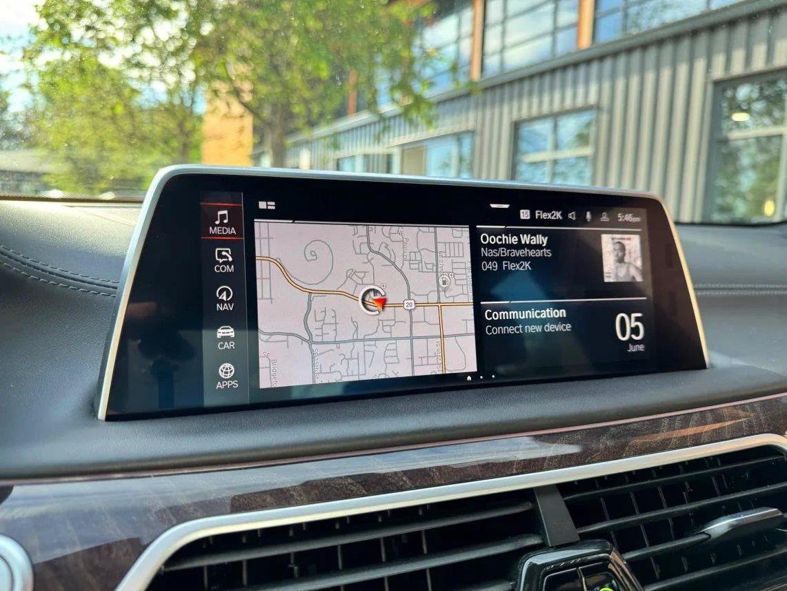 Used 2020 BMW 750i xDrive w/ Executive Package AWD/4WD image 17
