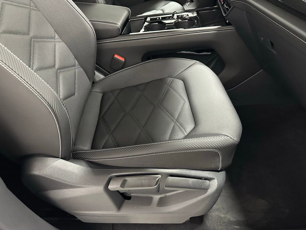 Used 2025 Volkswagen Atlas Cross Sport SE image 62