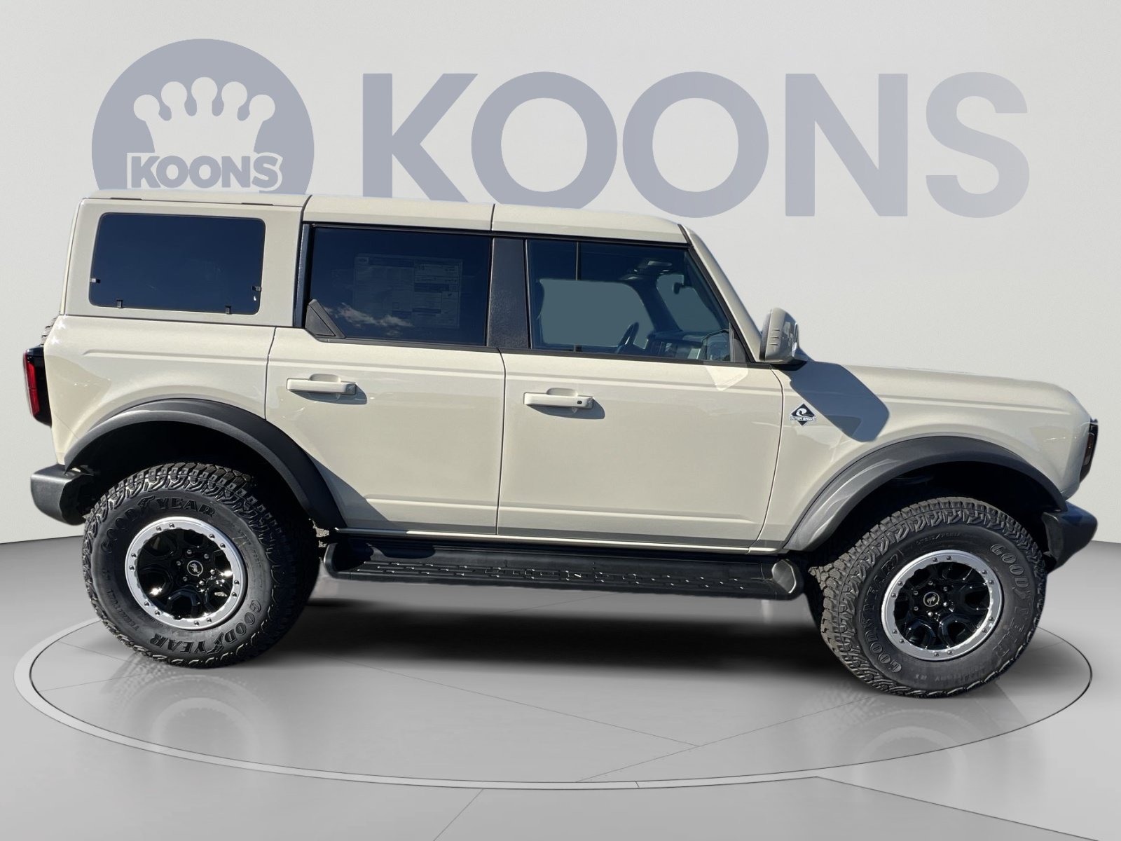 New 2025 Ford Bronco Outer Banks w/ Sasquatch Package AWD/4WD image 17
