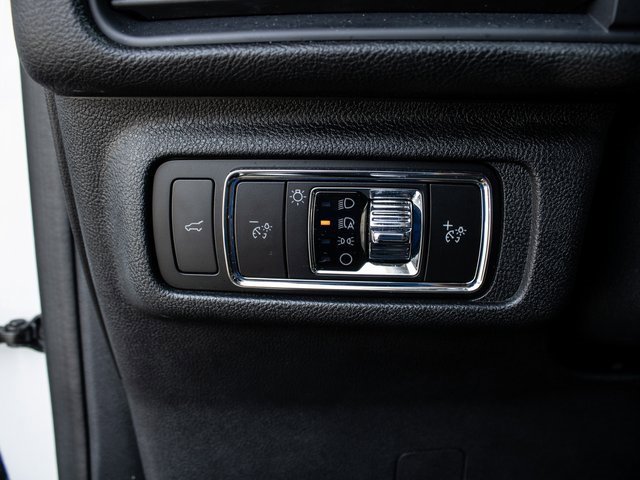 Used 2024 Lincoln Corsair FWD w/ Equipment Group 101A image 8