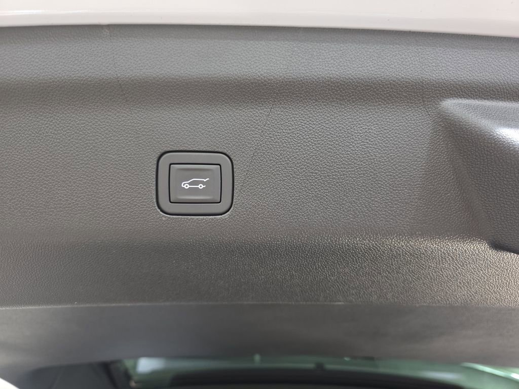 New 2026 GMC Yukon XL Denali Ultimate AWD/4WD image 15