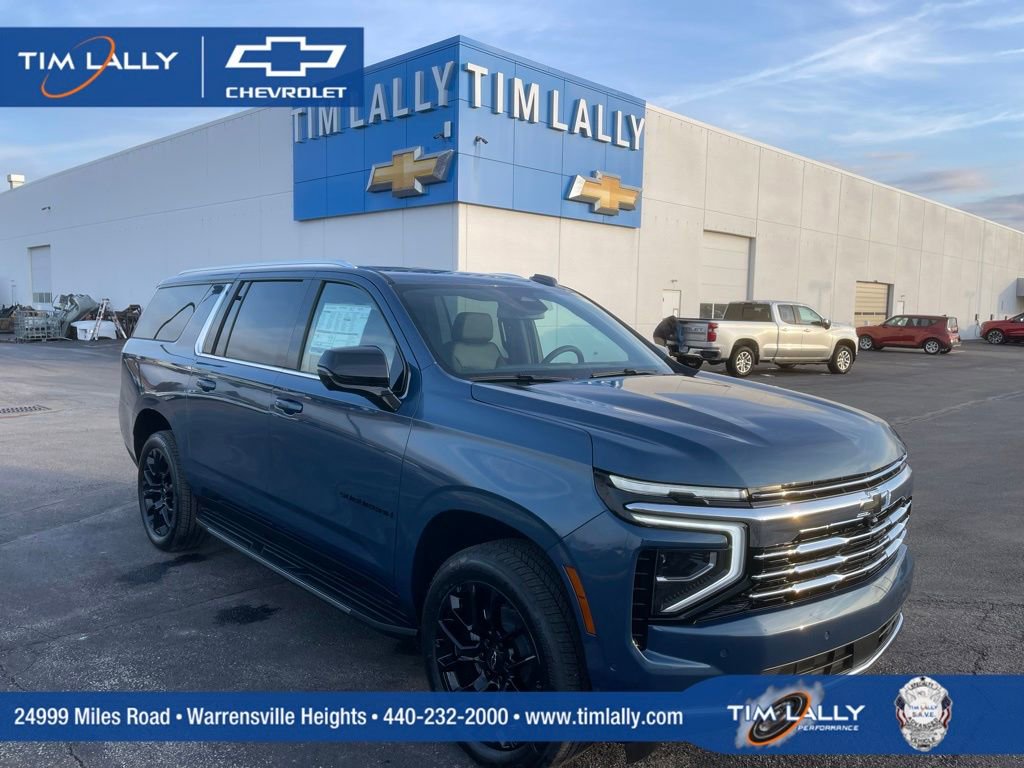 New 2026 Chevrolet Suburban LT w/ Comfort Package