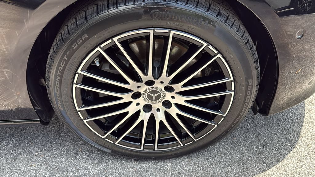 Certified 2025 Mercedes-Benz C 300 Sedan image 10