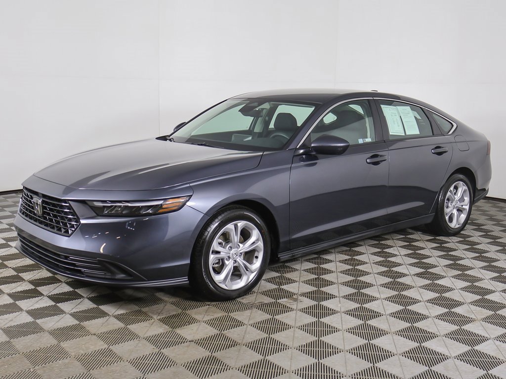 Certified 2025 Honda Accord LX image 5