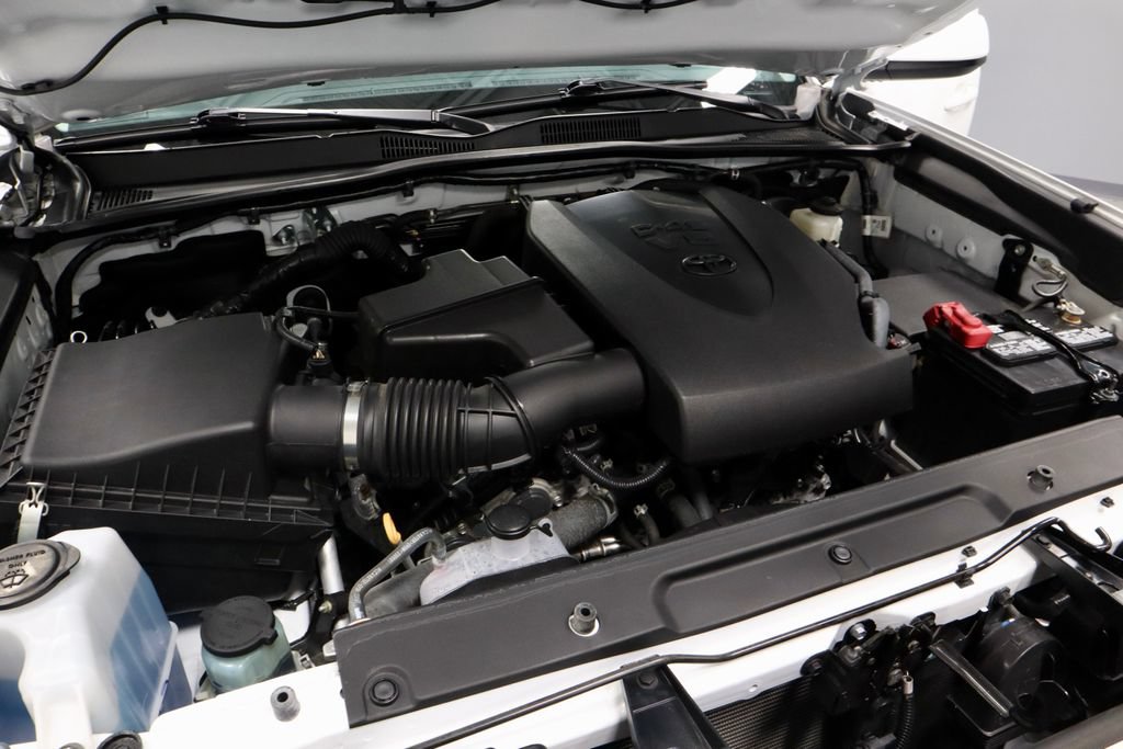 Used 2023 Toyota Tacoma SR AWD/4WD image 15