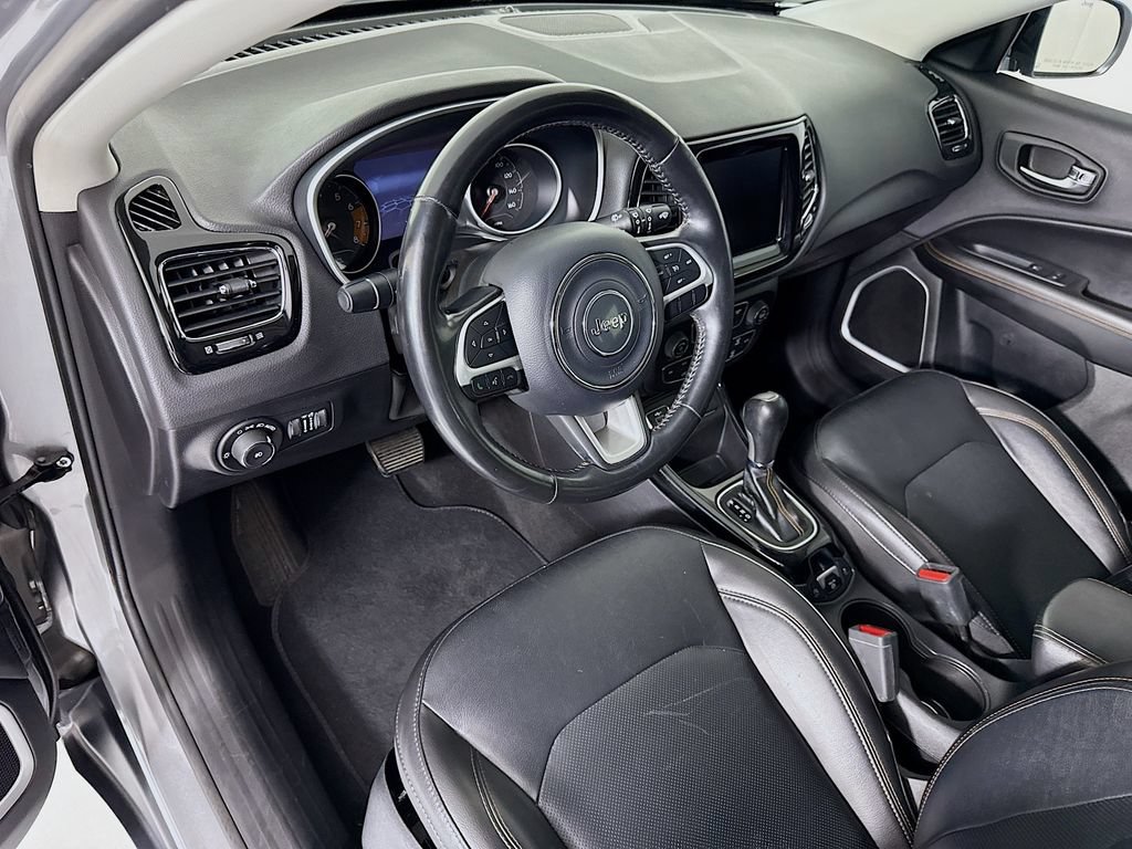 Used 2019 Jeep Compass Limited FWD image 9