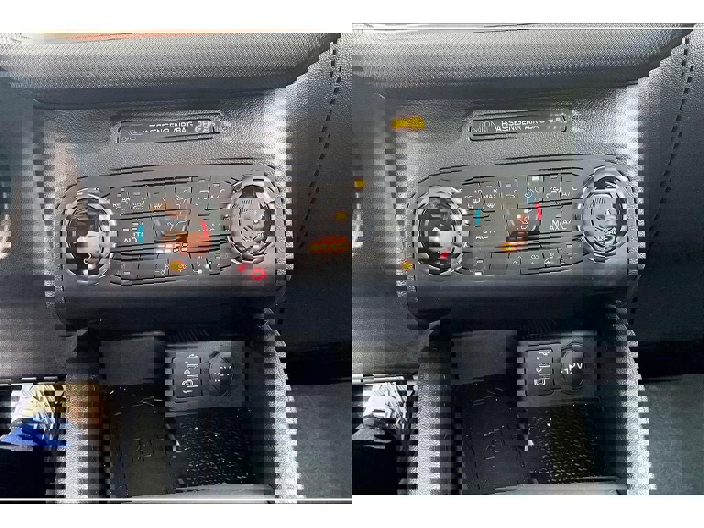 Used 2024 Ford Bronco Sport Outer Banks w/ Tech Package image 25