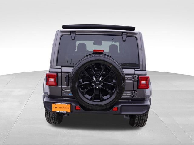 Used 2025 Jeep Wrangler Unlimited Sahara w/ Safety Group AWD/4WD image 7