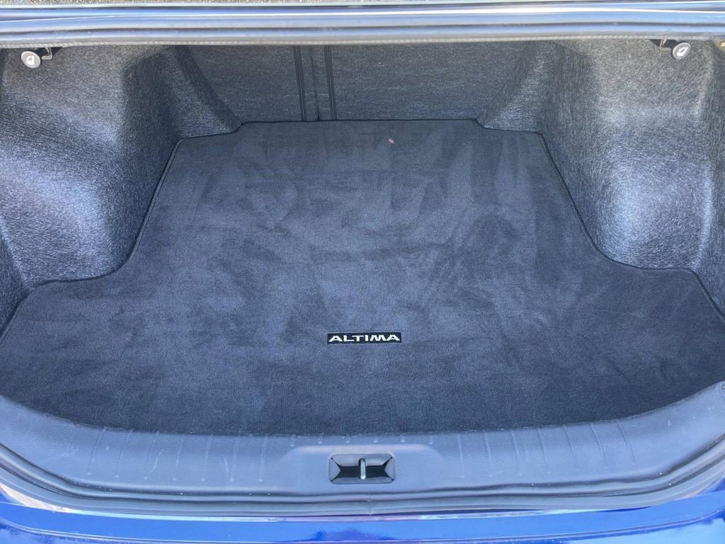 Used 2023 Nissan Altima 2.5 S image 13