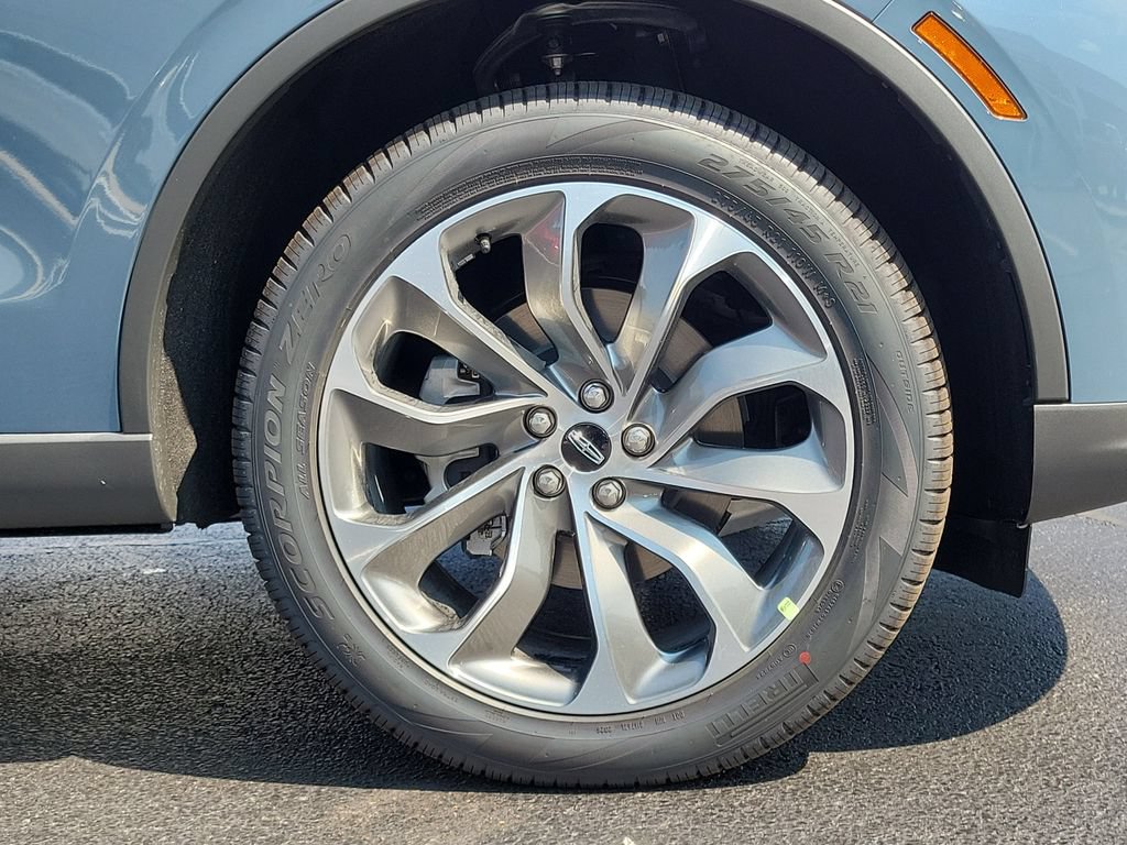 New 2026 Lincoln Aviator AWD image 9