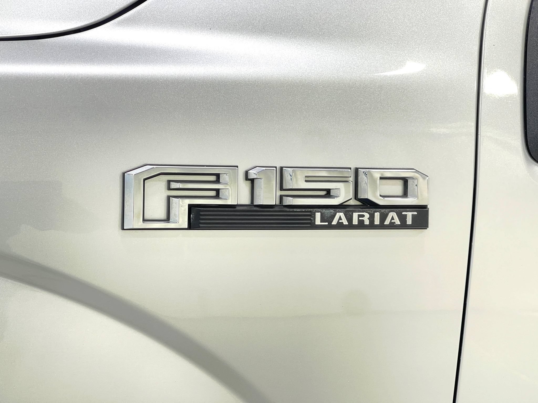 Used 2018 Ford F150 Lariat w/ Equipment Group 501A Mid AWD/4WD image 39