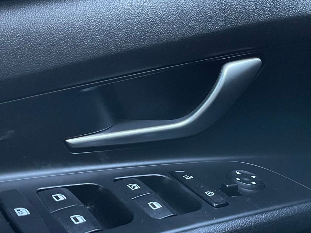 Used 2022 Hyundai Elantra SEL w/ Convenience Package image 12