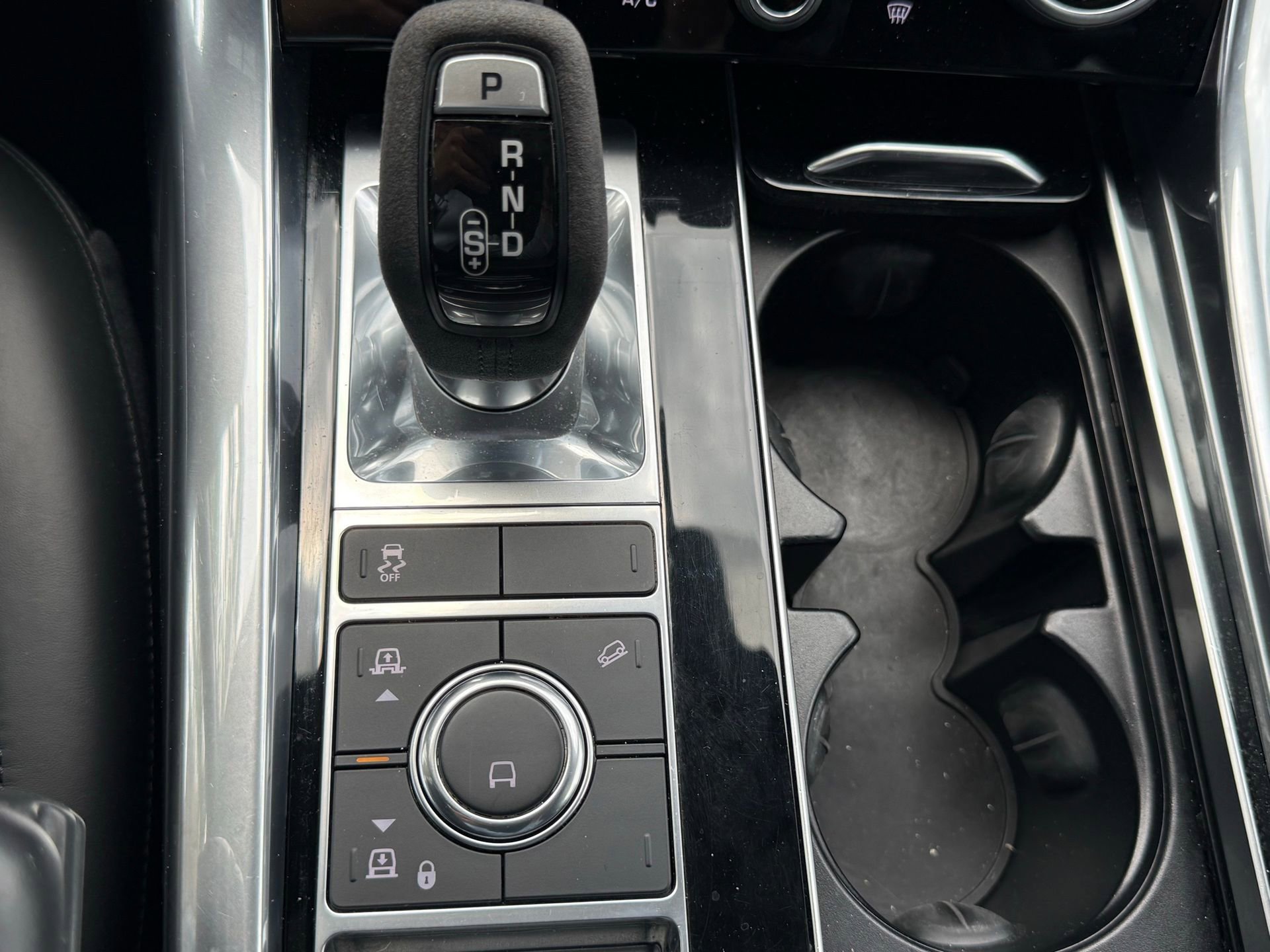 Used 2021 Land Rover Range Rover Sport HST image 39