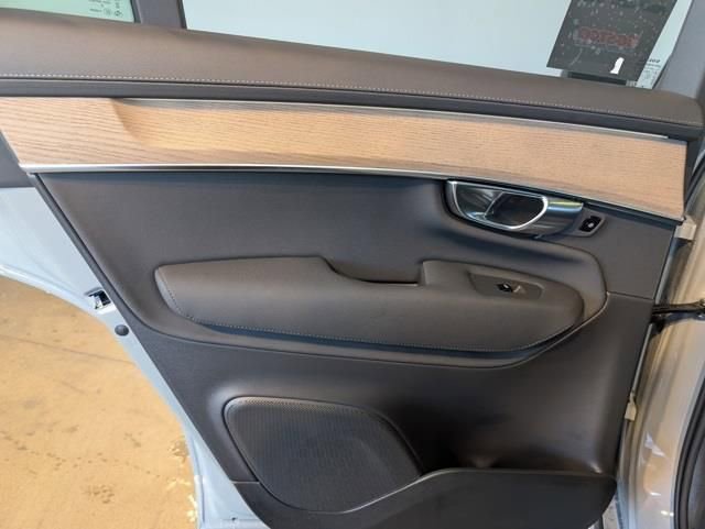 New 2026 Volvo XC90 T8 Plus w/ Protection Package Premier image 23