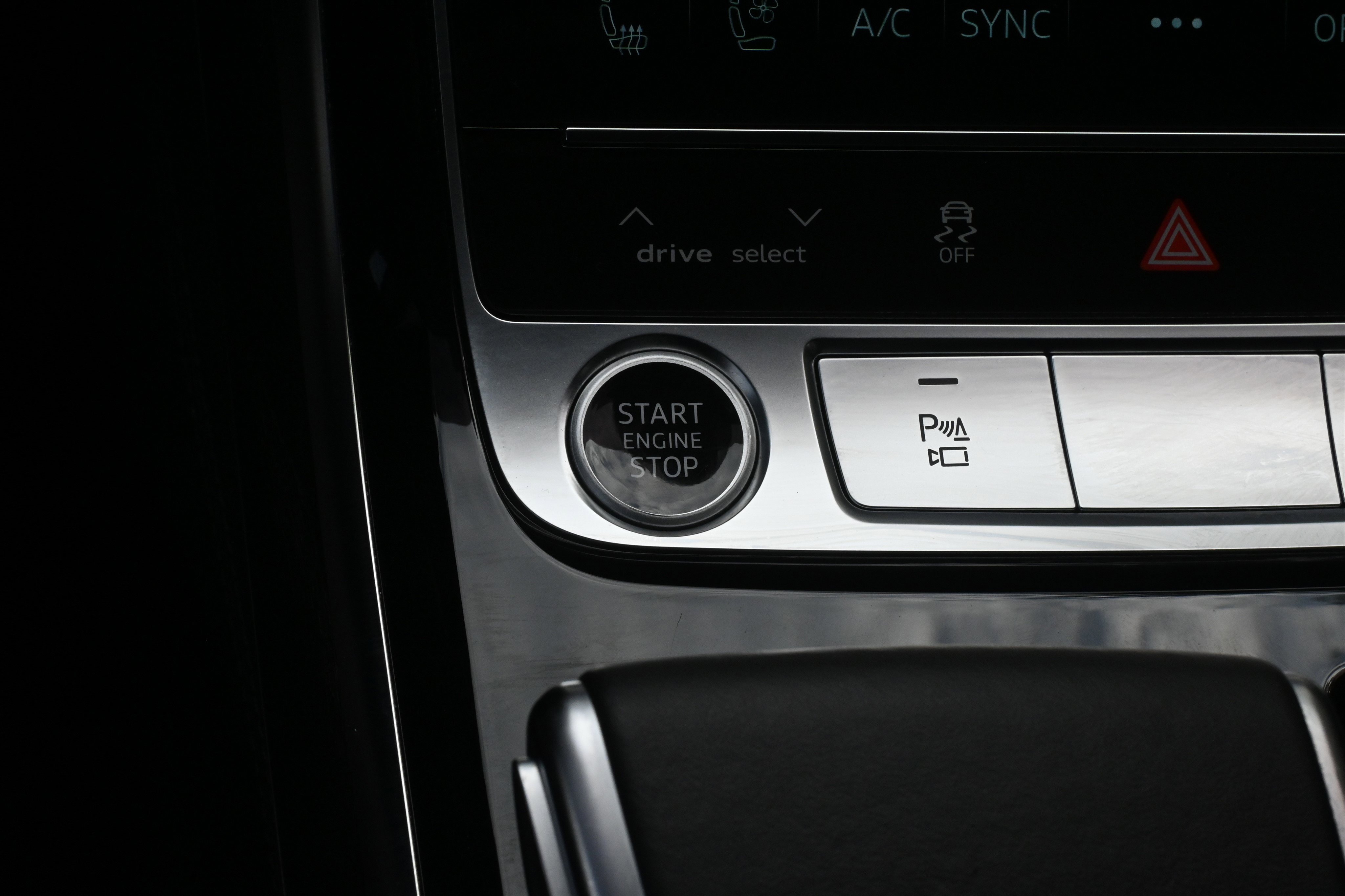 Used 2022 Audi A8 L 3.0T image 34