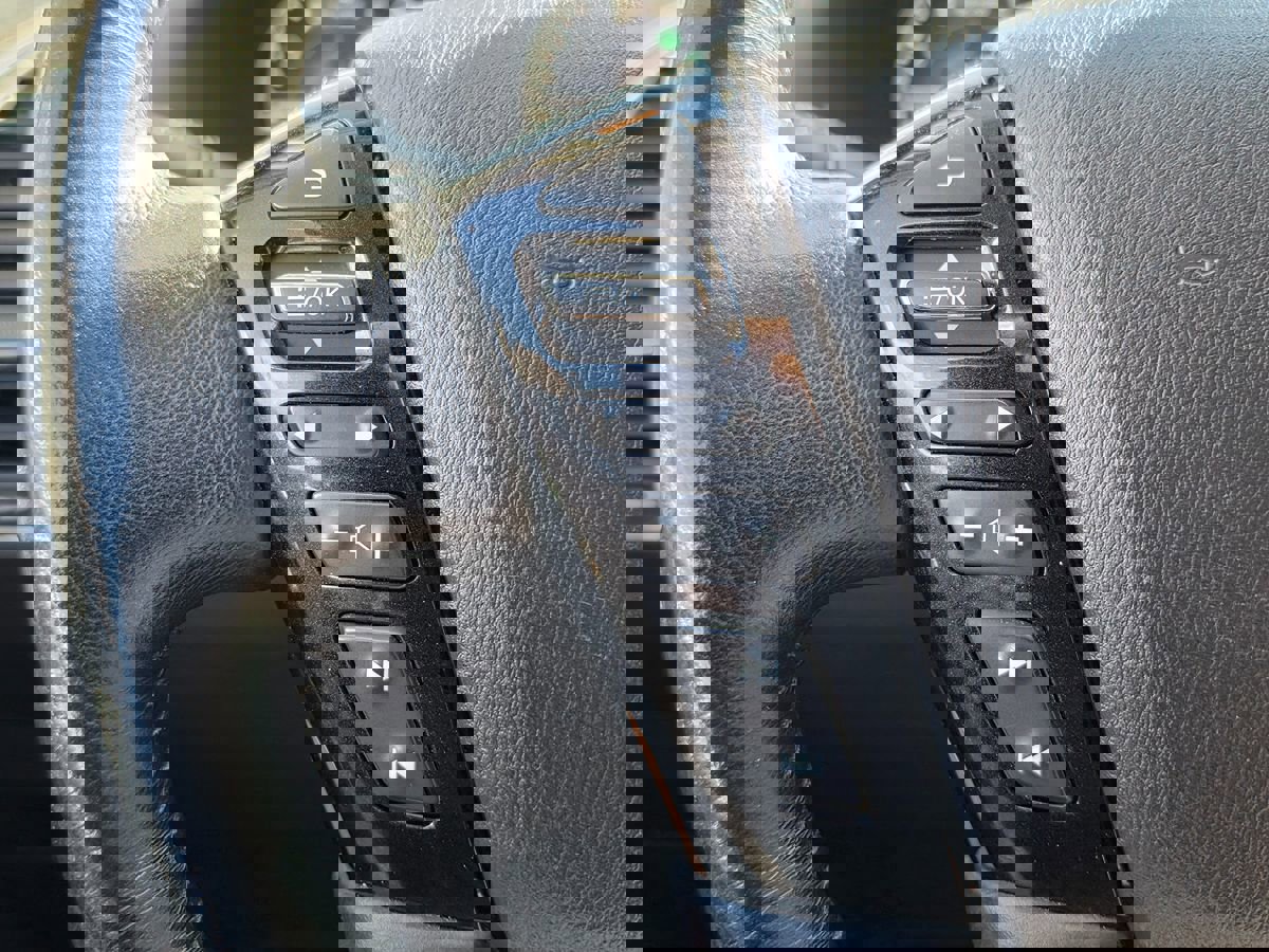 Used 2023 Nissan Armada SV image 26