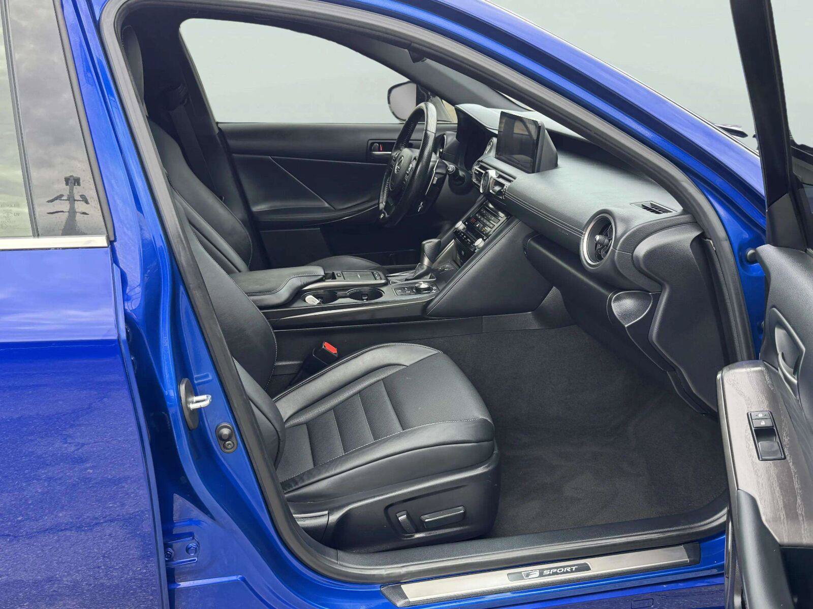 Used 2021 Lexus IS 350 F Sport w/ Dynamic Handling Package RWD image 47