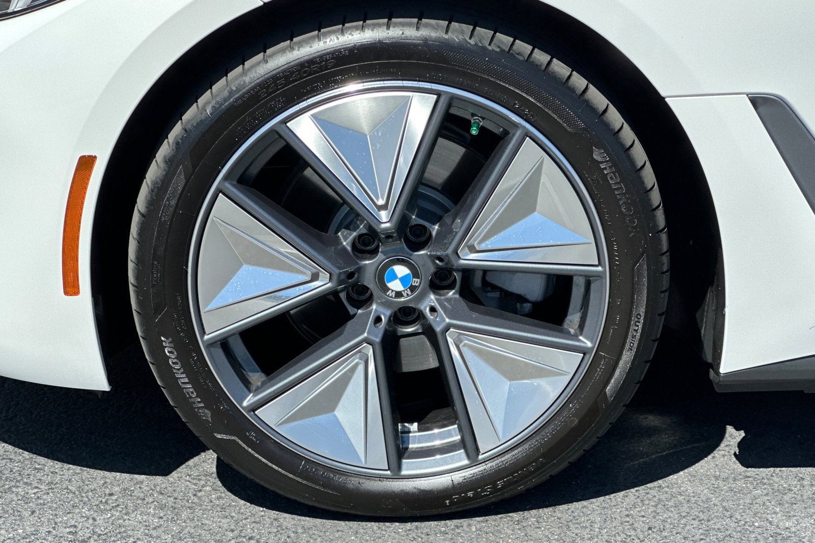 Used 2025 BMW i4 eDrive40 w/ Driving Assistance Package image 37