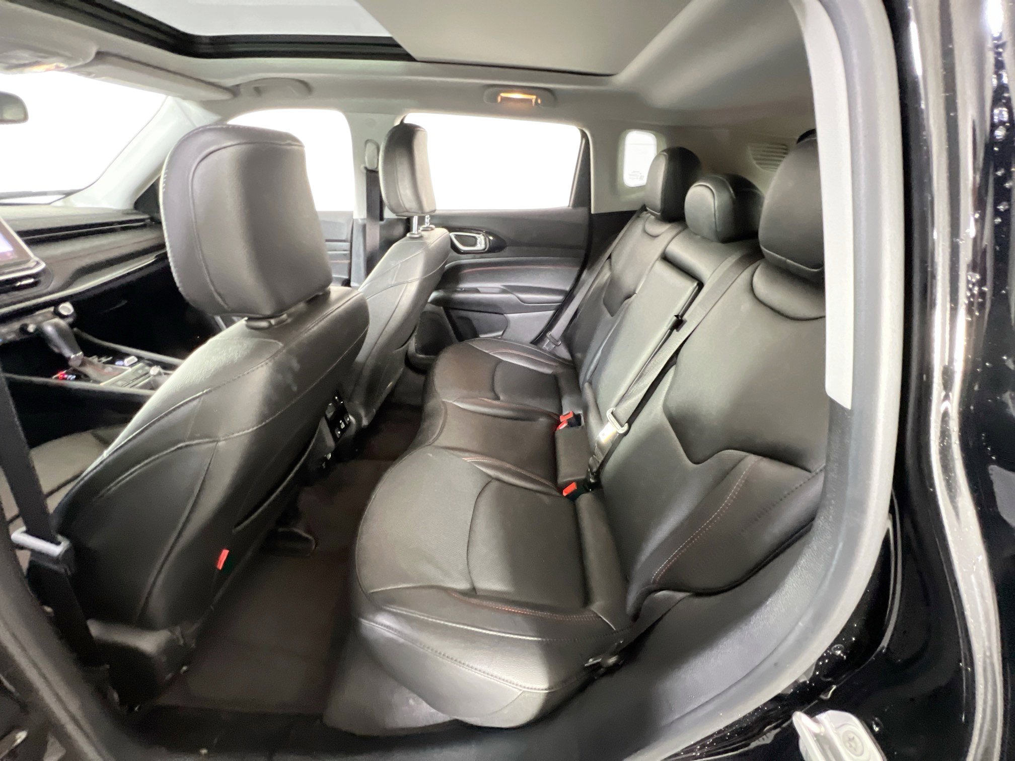 Used 2022 Jeep Compass Trailhawk w/ Trailhawk Elite Group image 24